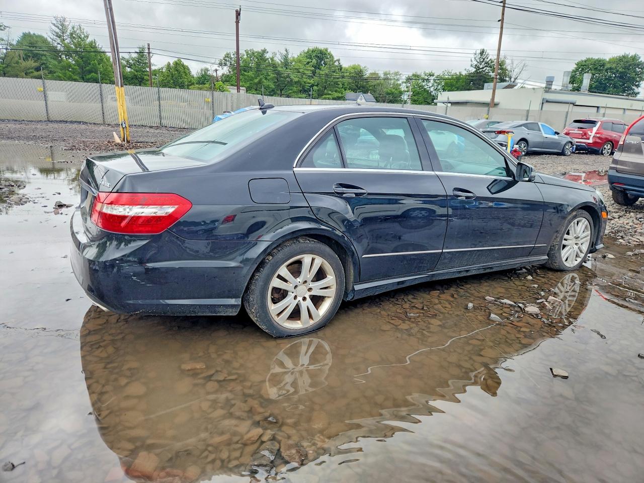 2011 MERCEDES-BENZ E