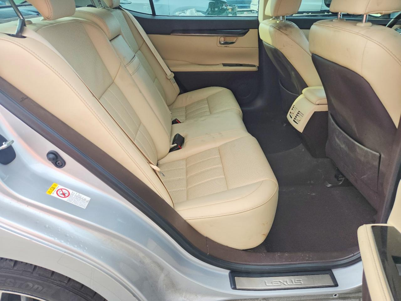 2018 LEXUS ES