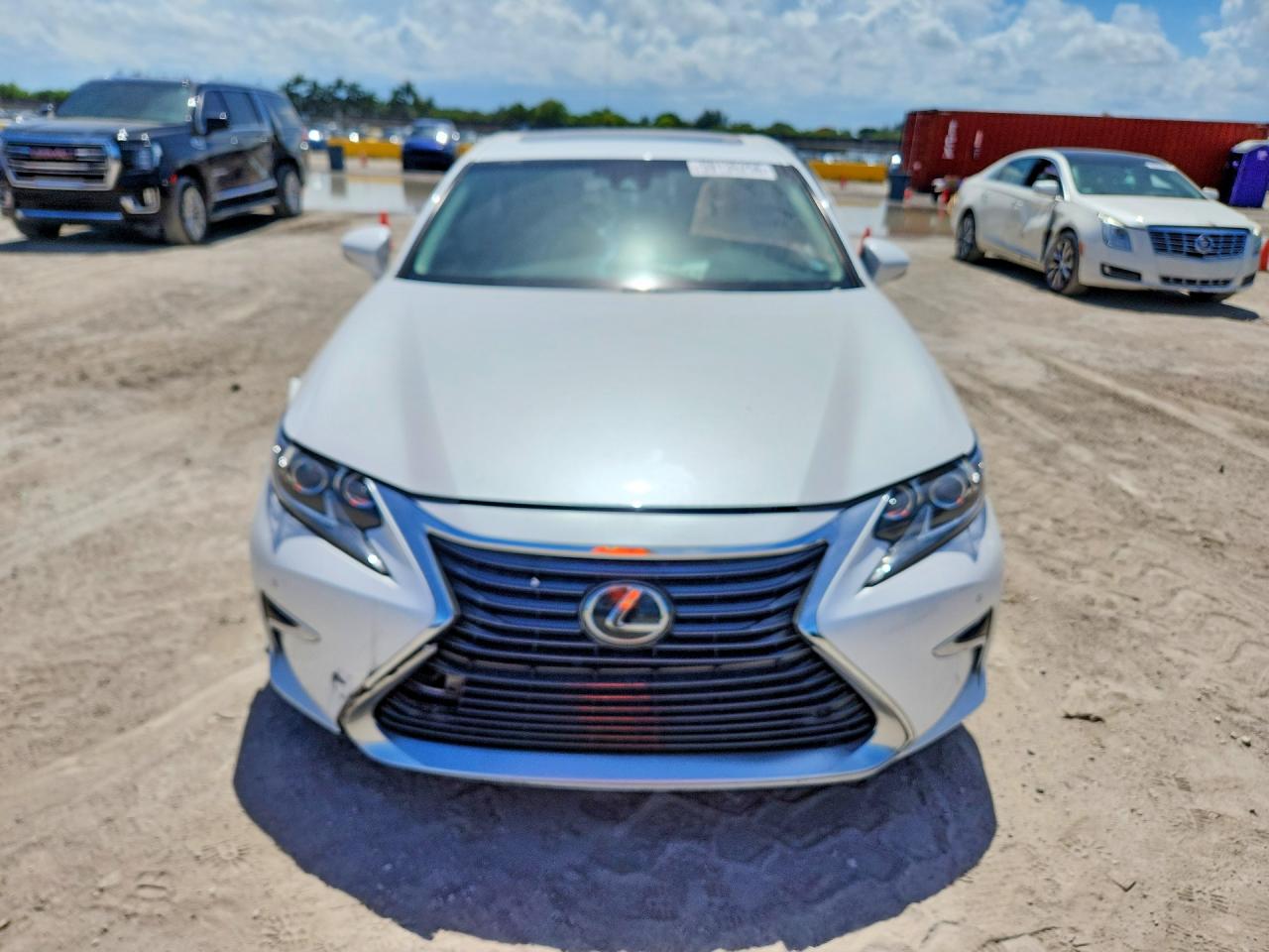 2016 LEXUS ES