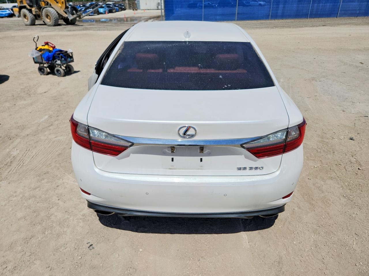 2016 LEXUS ES