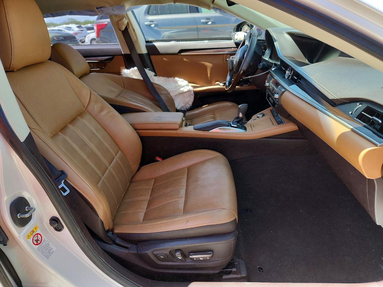 2016 LEXUS ES