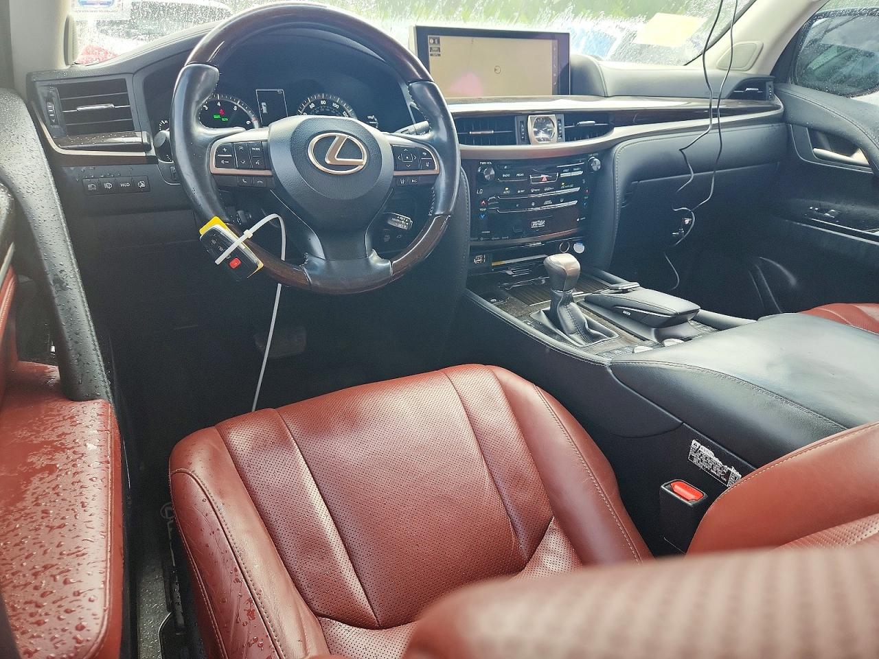 2021 LEXUS LX