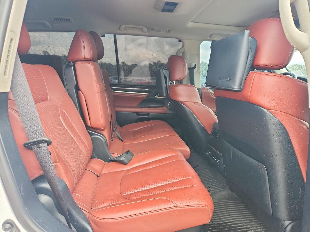 2021 LEXUS LX
