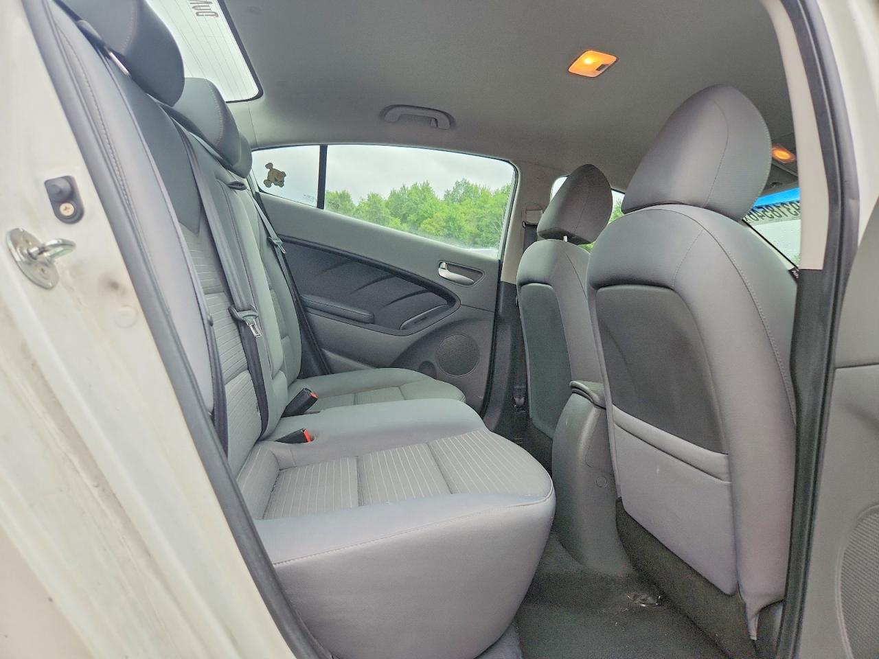 2017 KIA FORTE