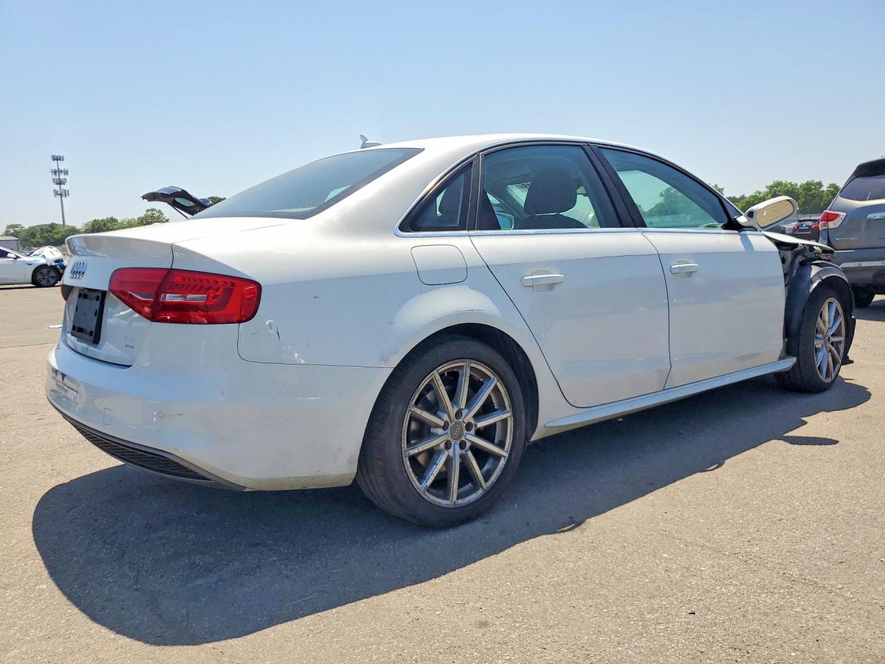 2015 AUDI A4 — ?