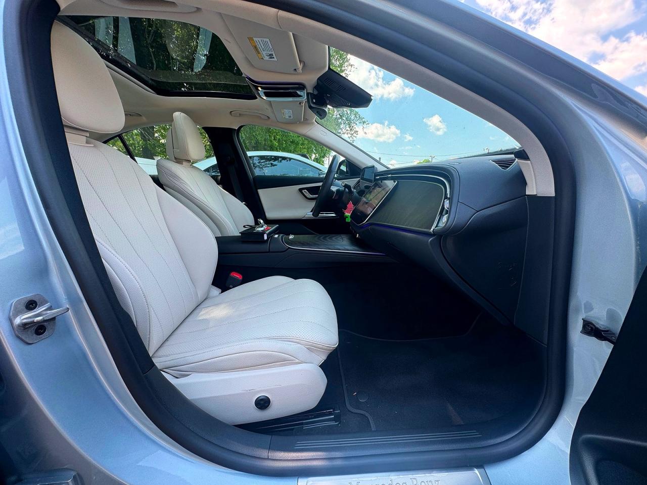 2025 MERCEDES-BENZ E