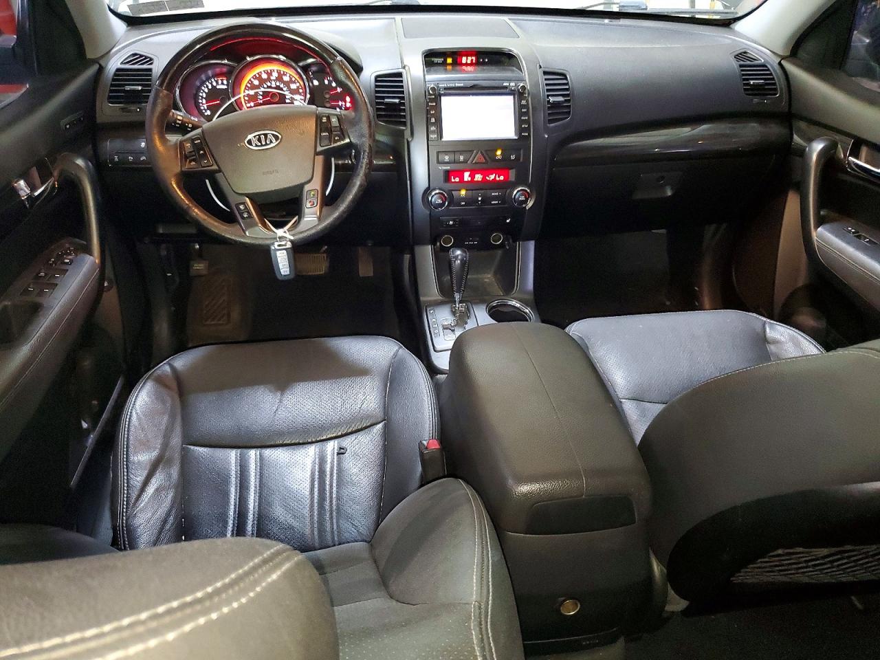 2013 KIA SORENTO