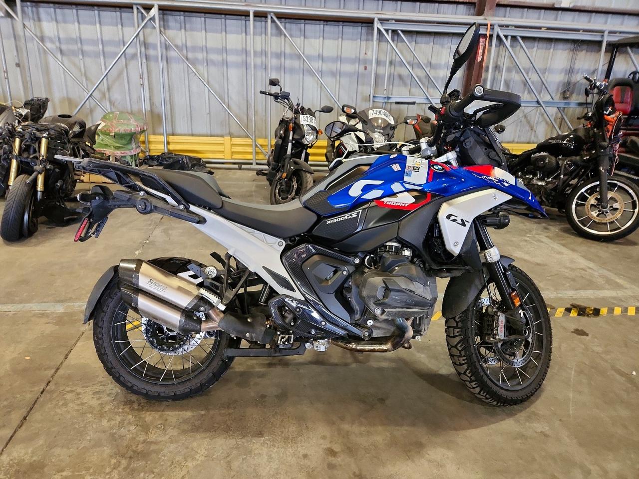 2025 BMW KA1 R 1300