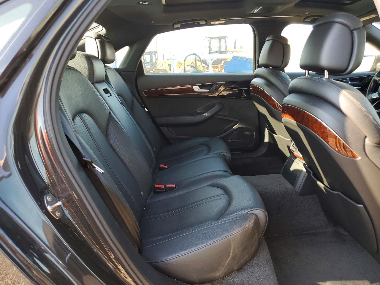 2013 AUDI A8