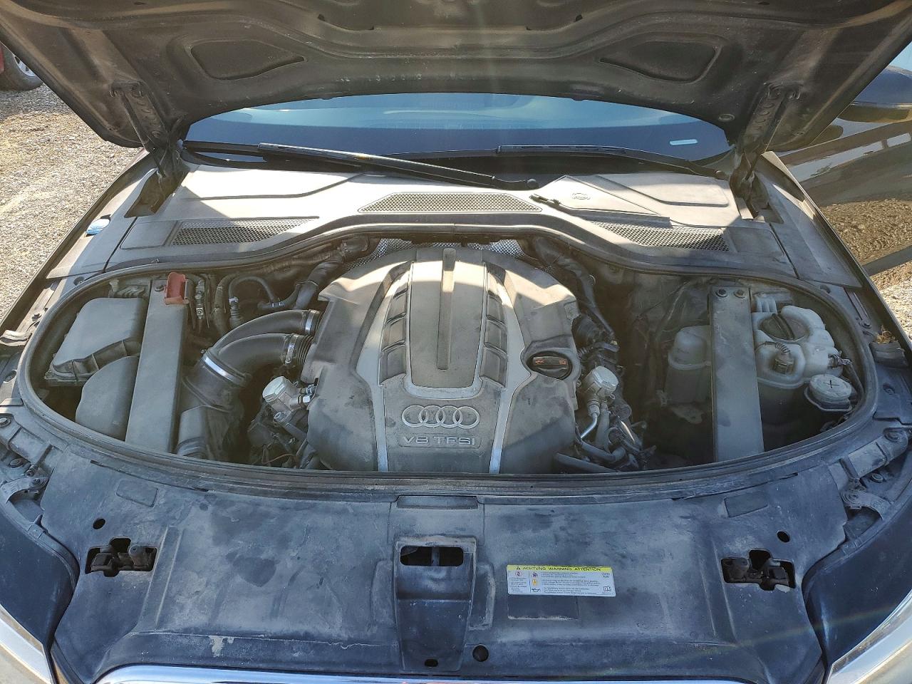 2013 AUDI A8