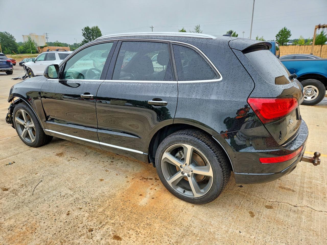 2016 AUDI Q5 — ?