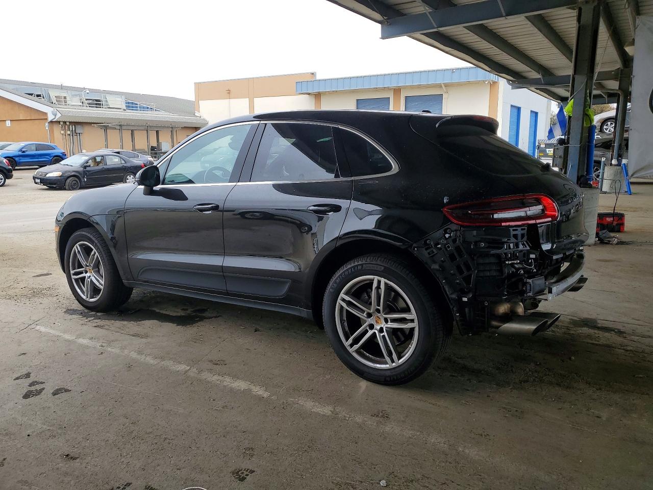 2018 PORSCHE MACAN