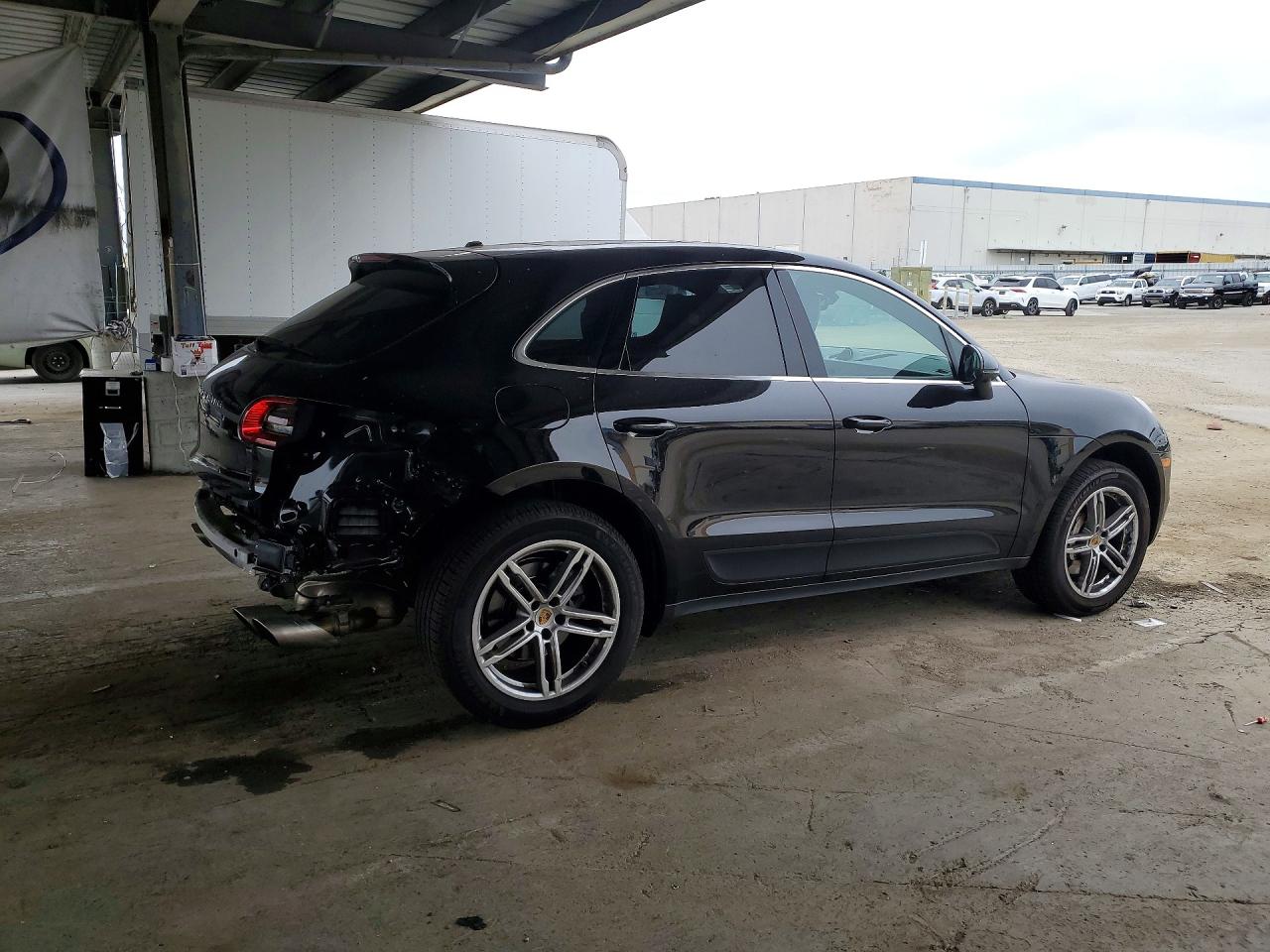 2018 PORSCHE MACAN