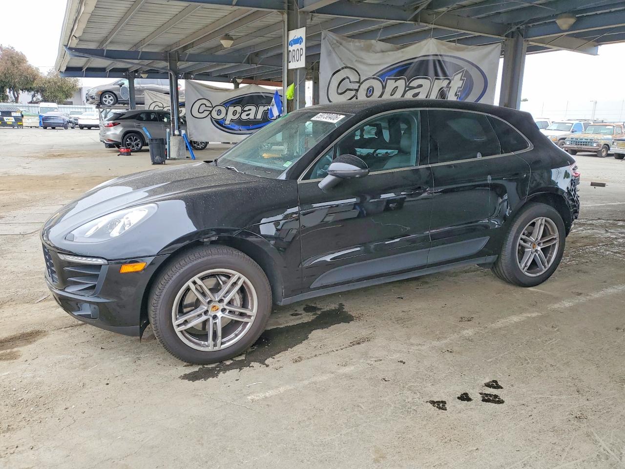 2018 PORSCHE MACAN