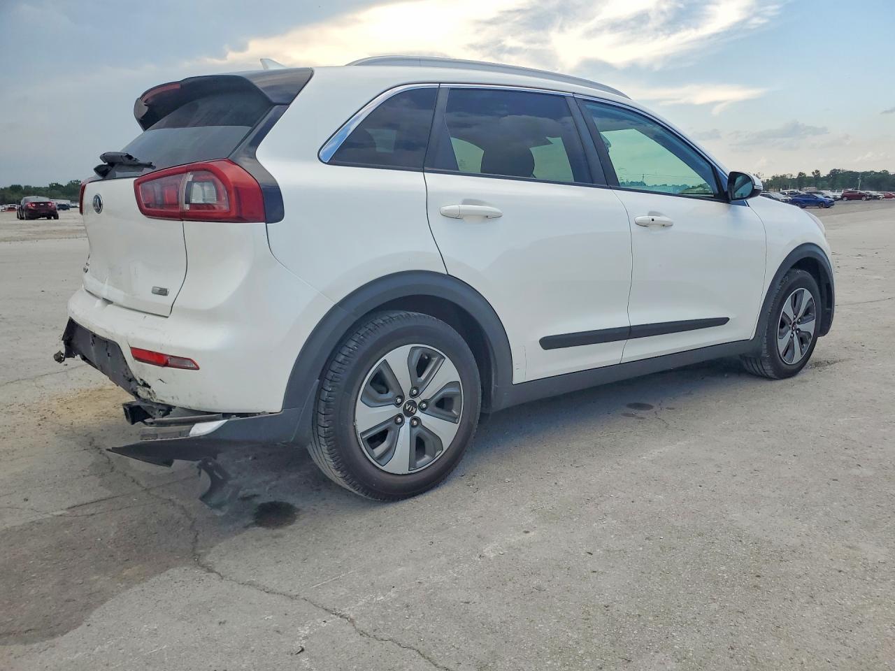 2018 KIA NIRO — ?