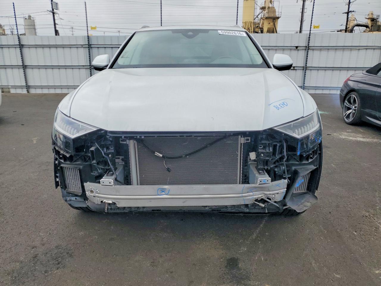 2023 AUDI Q8