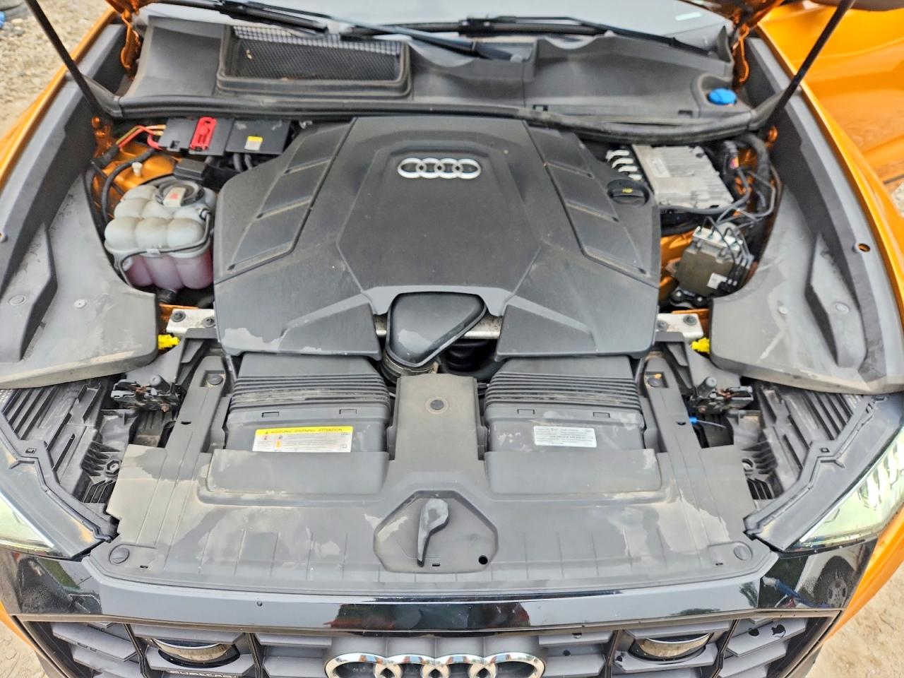2020 AUDI Q8