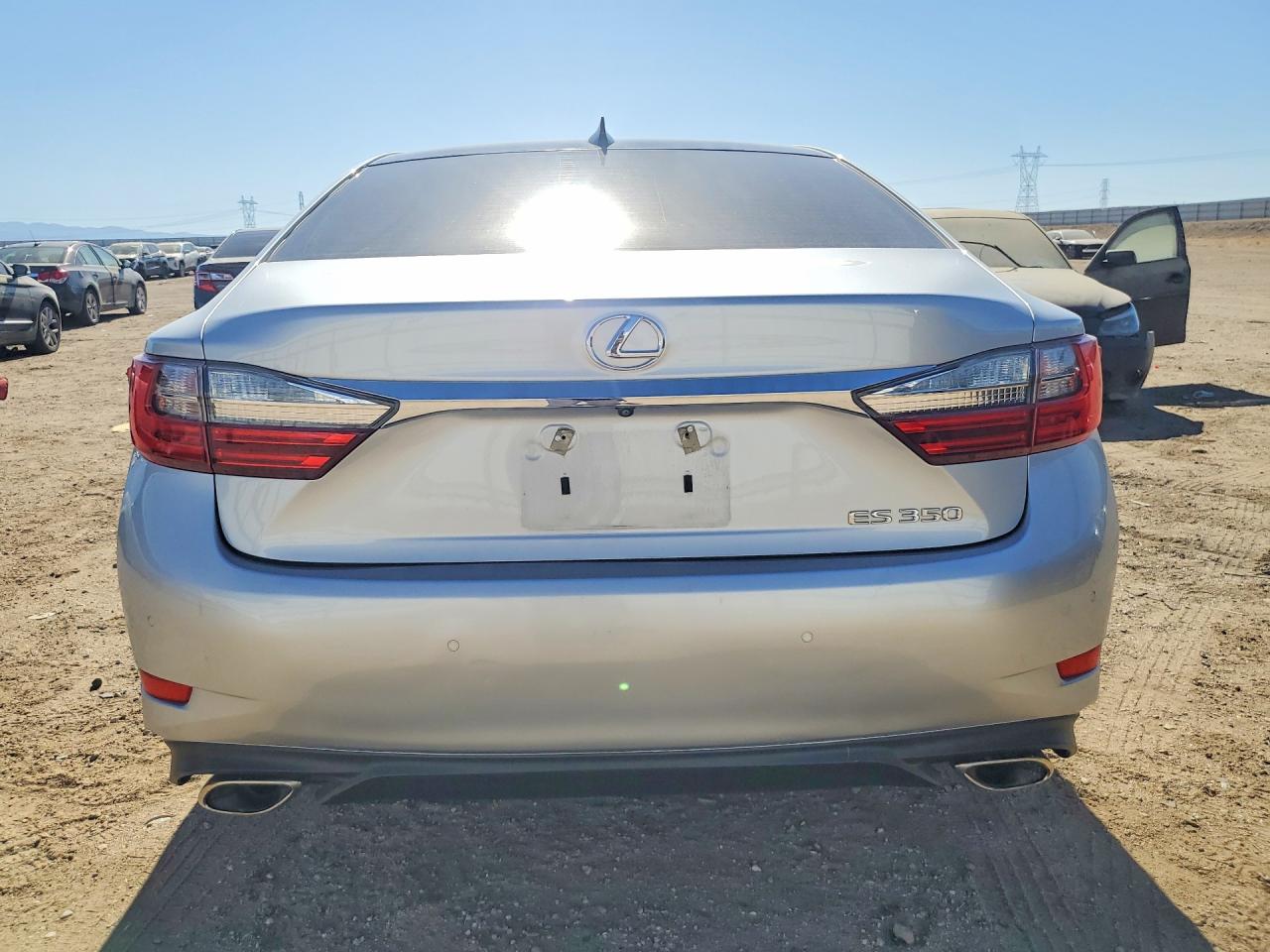 2018 LEXUS ES