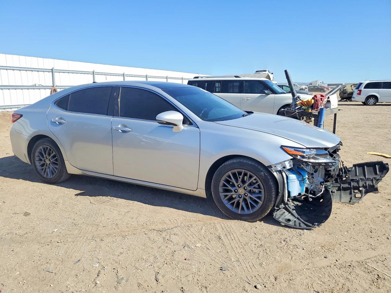 2018 LEXUS ES