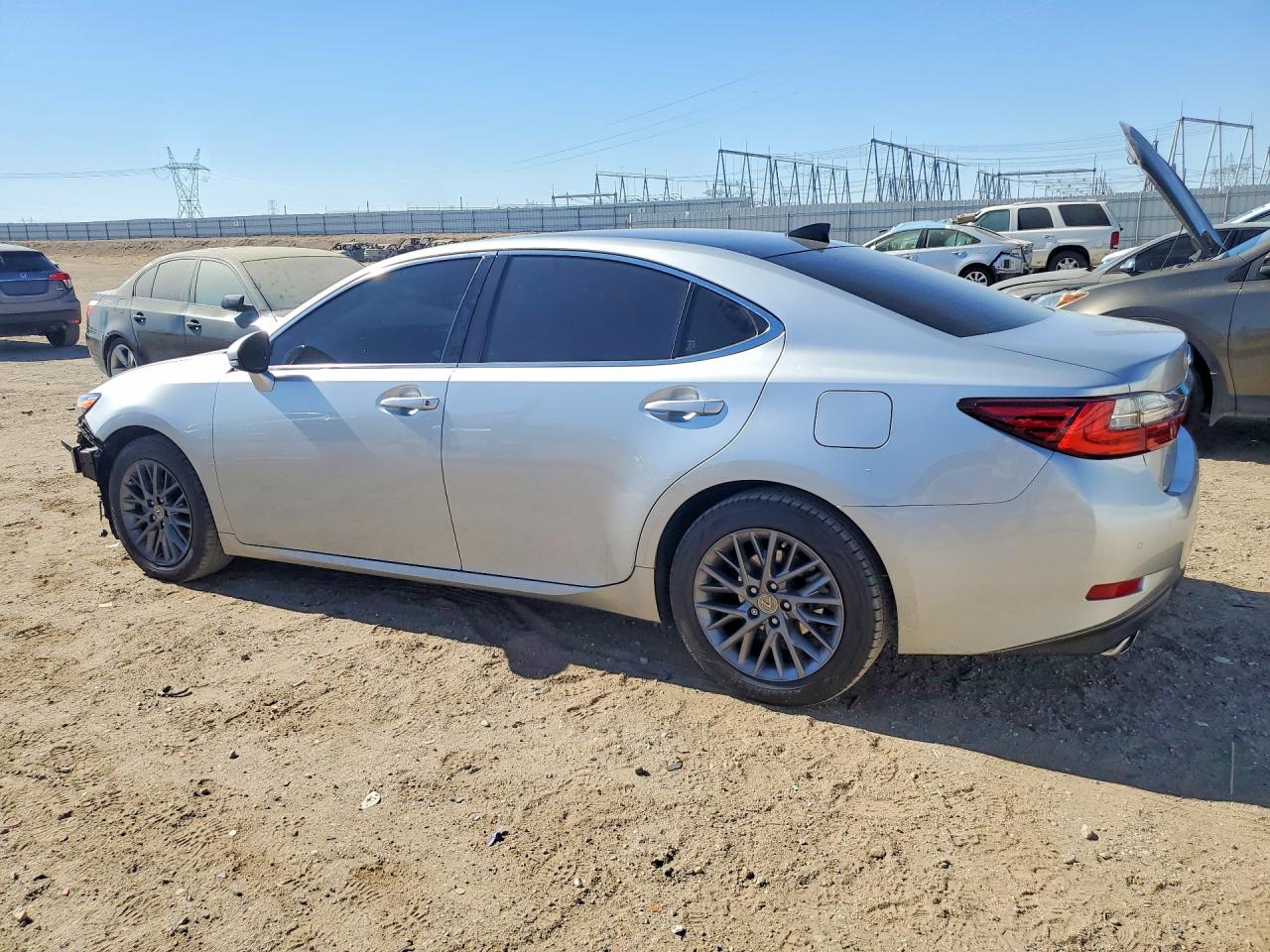 2018 LEXUS ES