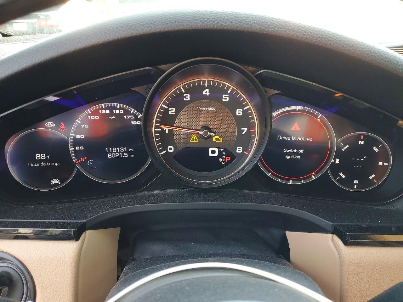 2019 PORSCHE CAYENNE