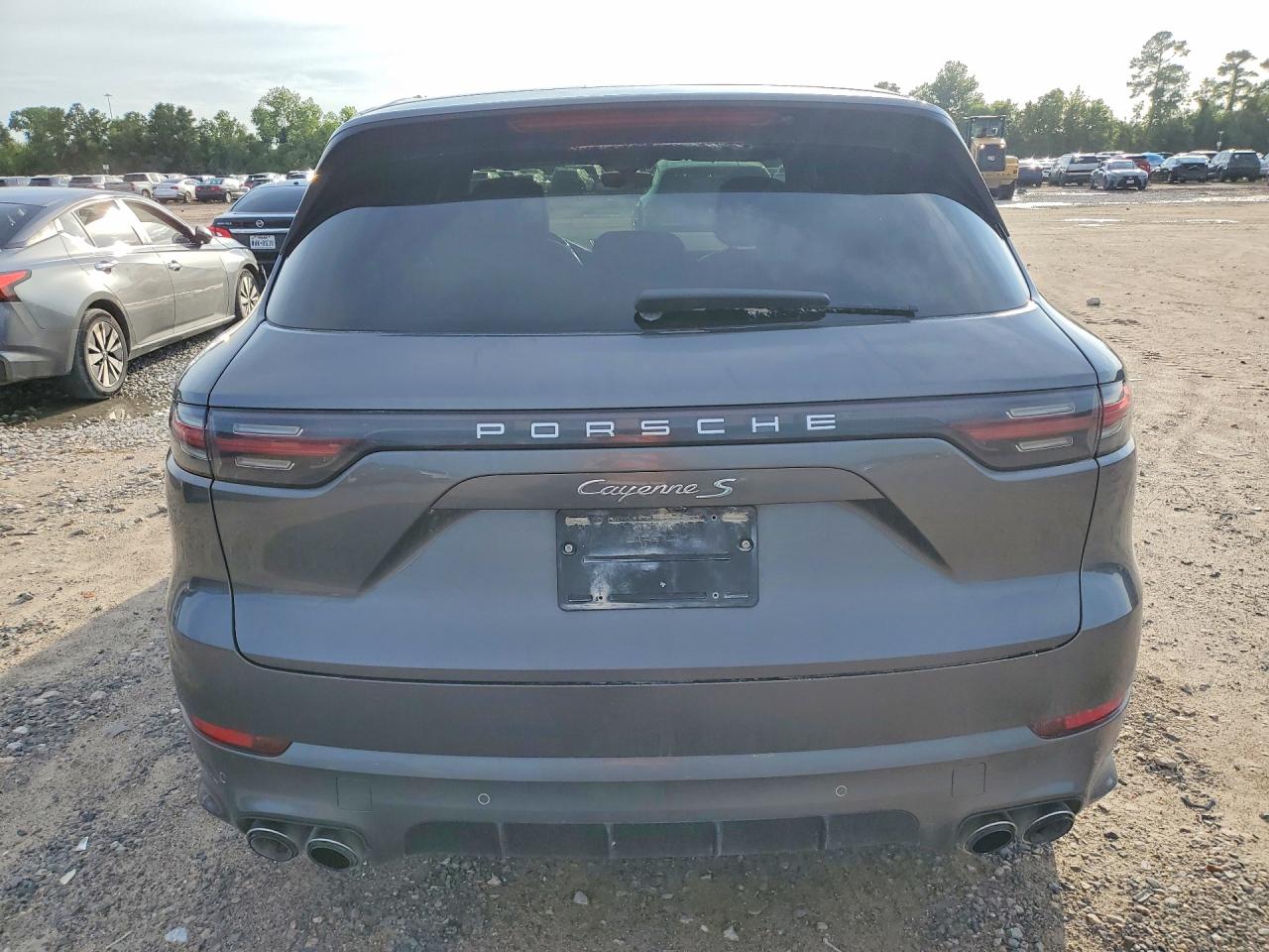2019 PORSCHE CAYENNE