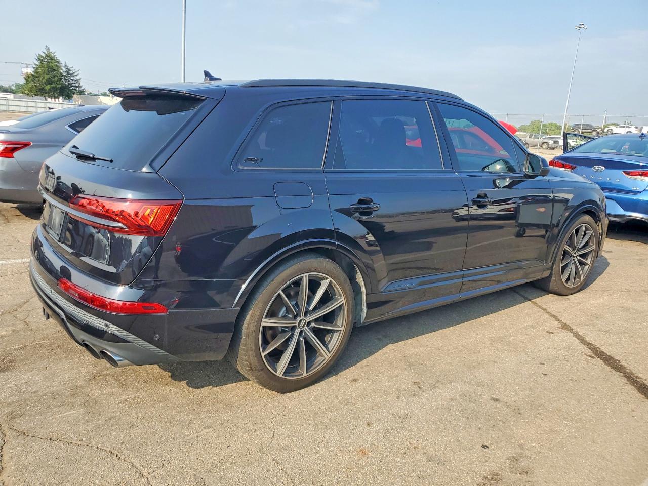 2020 AUDI SQ7