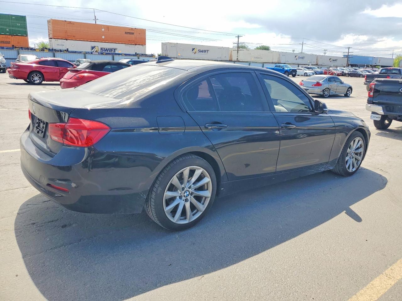 2018 BMW 3-Series 320