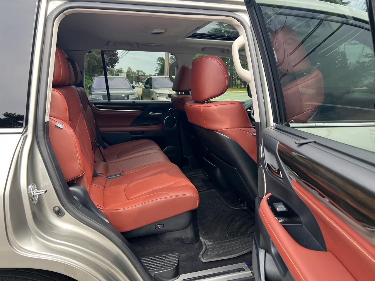 2021 LEXUS LX