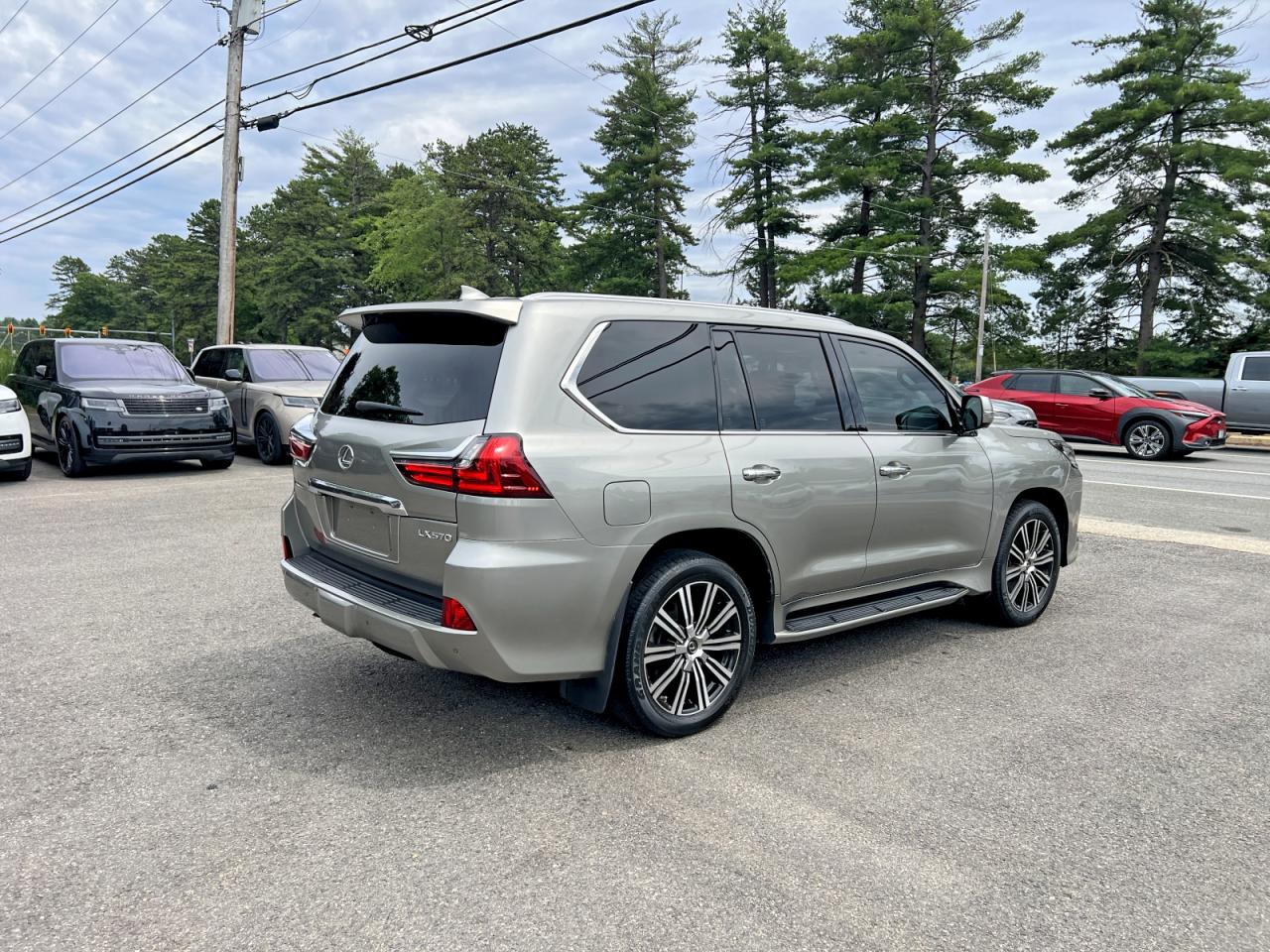 2021 LEXUS LX