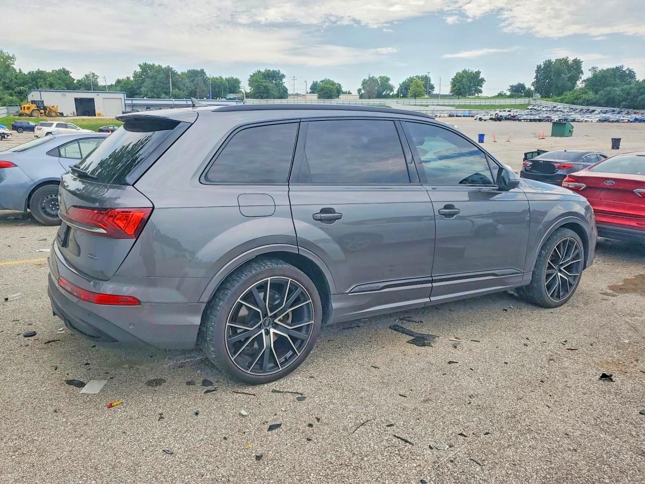 2021 AUDI Q7