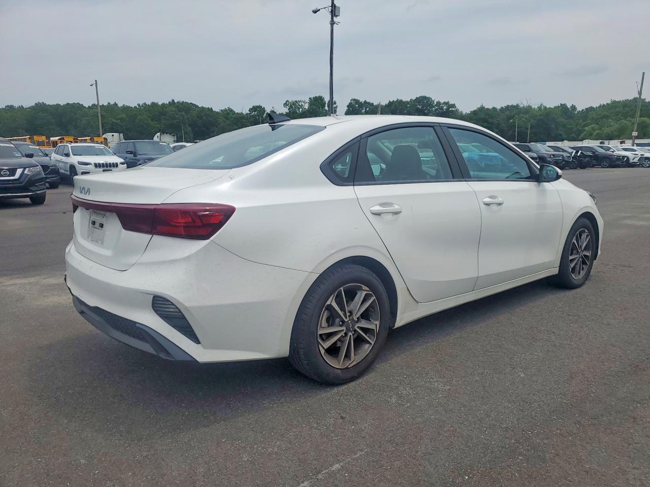2023 KIA FORTE