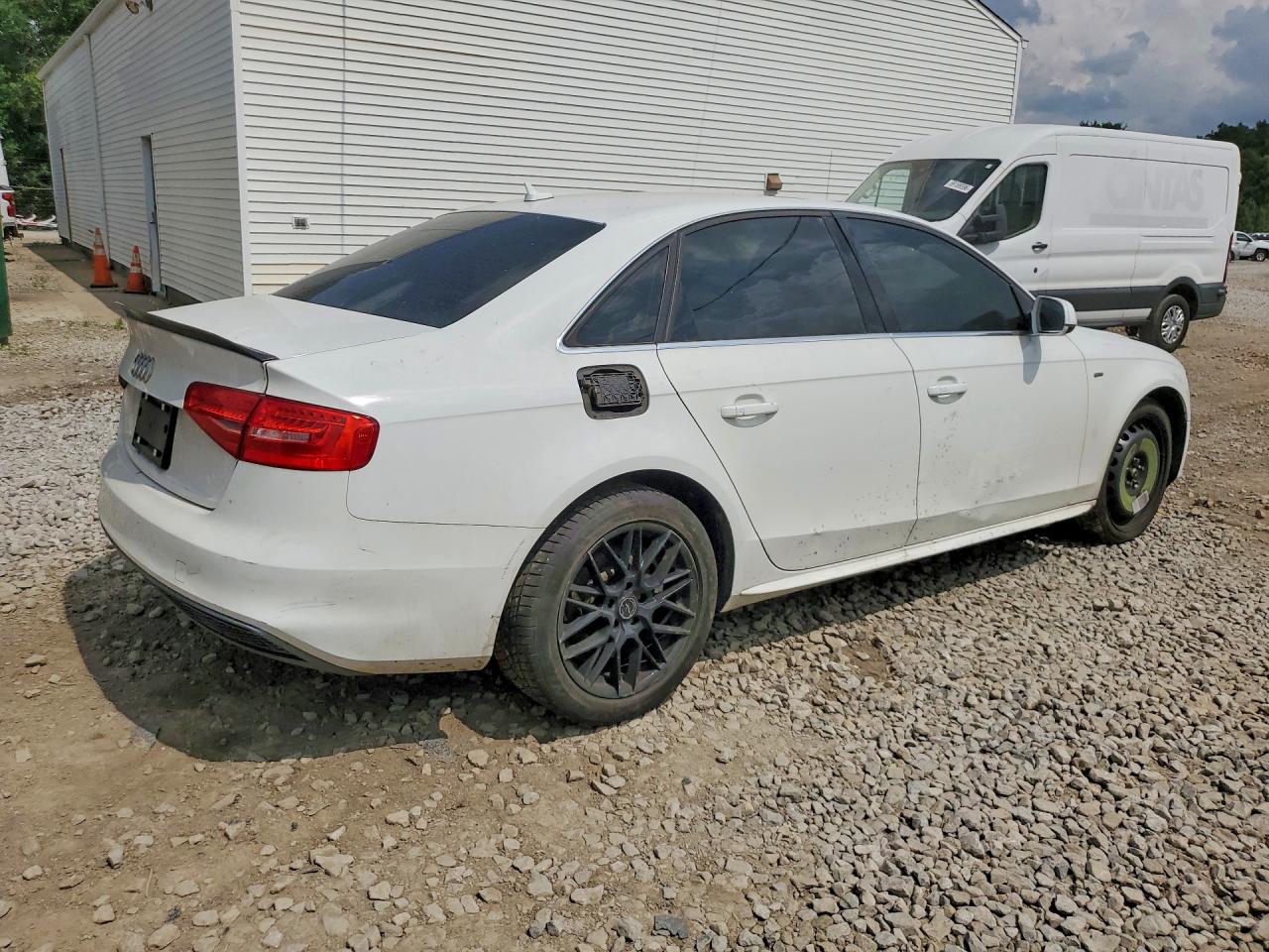 2015 AUDI A4