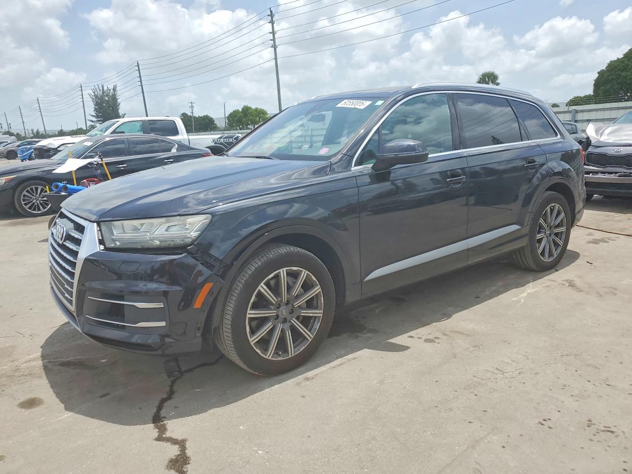 2017 AUDI Q7 — ?