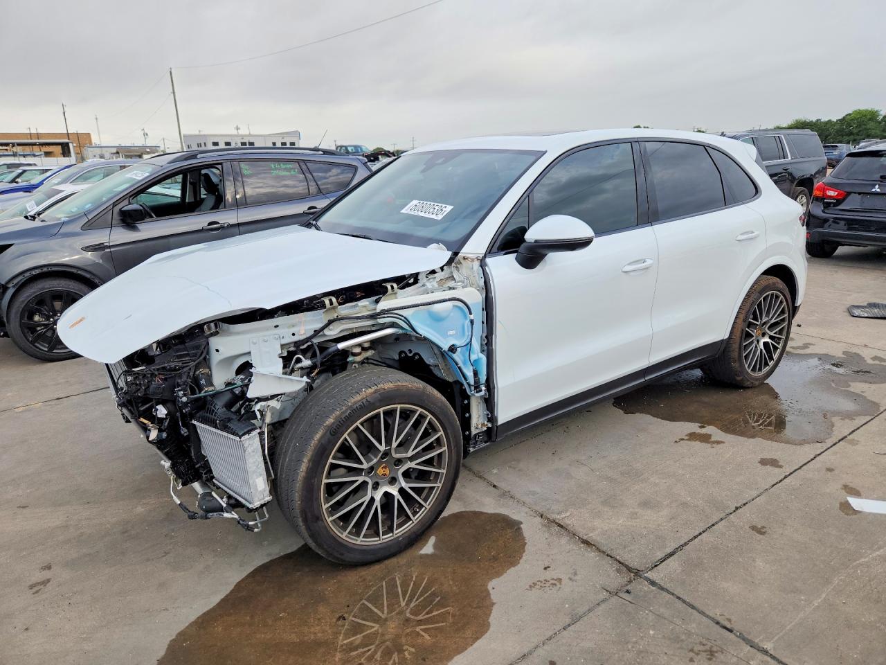 2022 PORSCHE CAYENNE