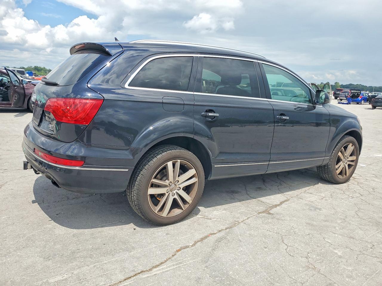 2015 AUDI Q7