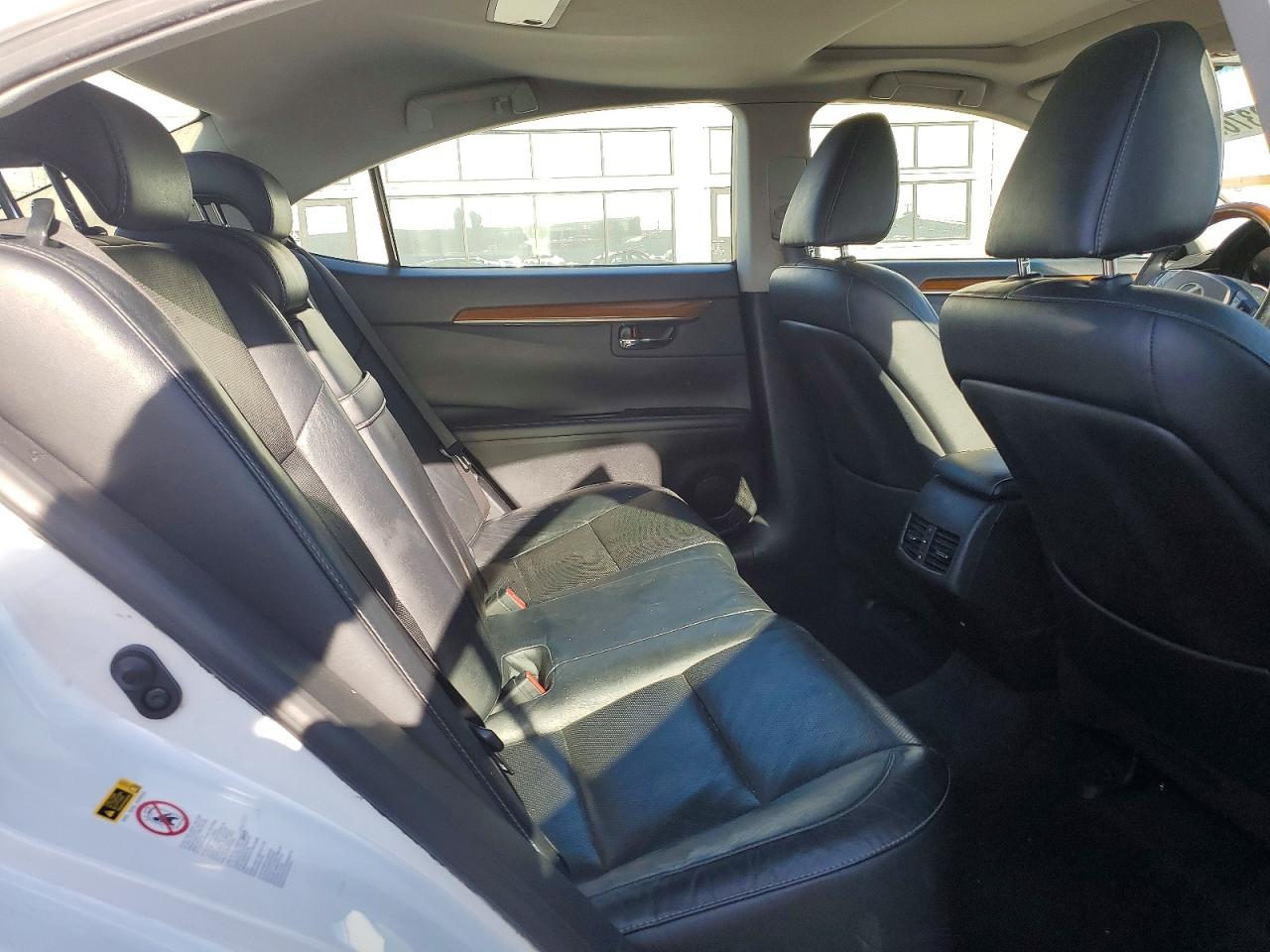 2015 LEXUS ES