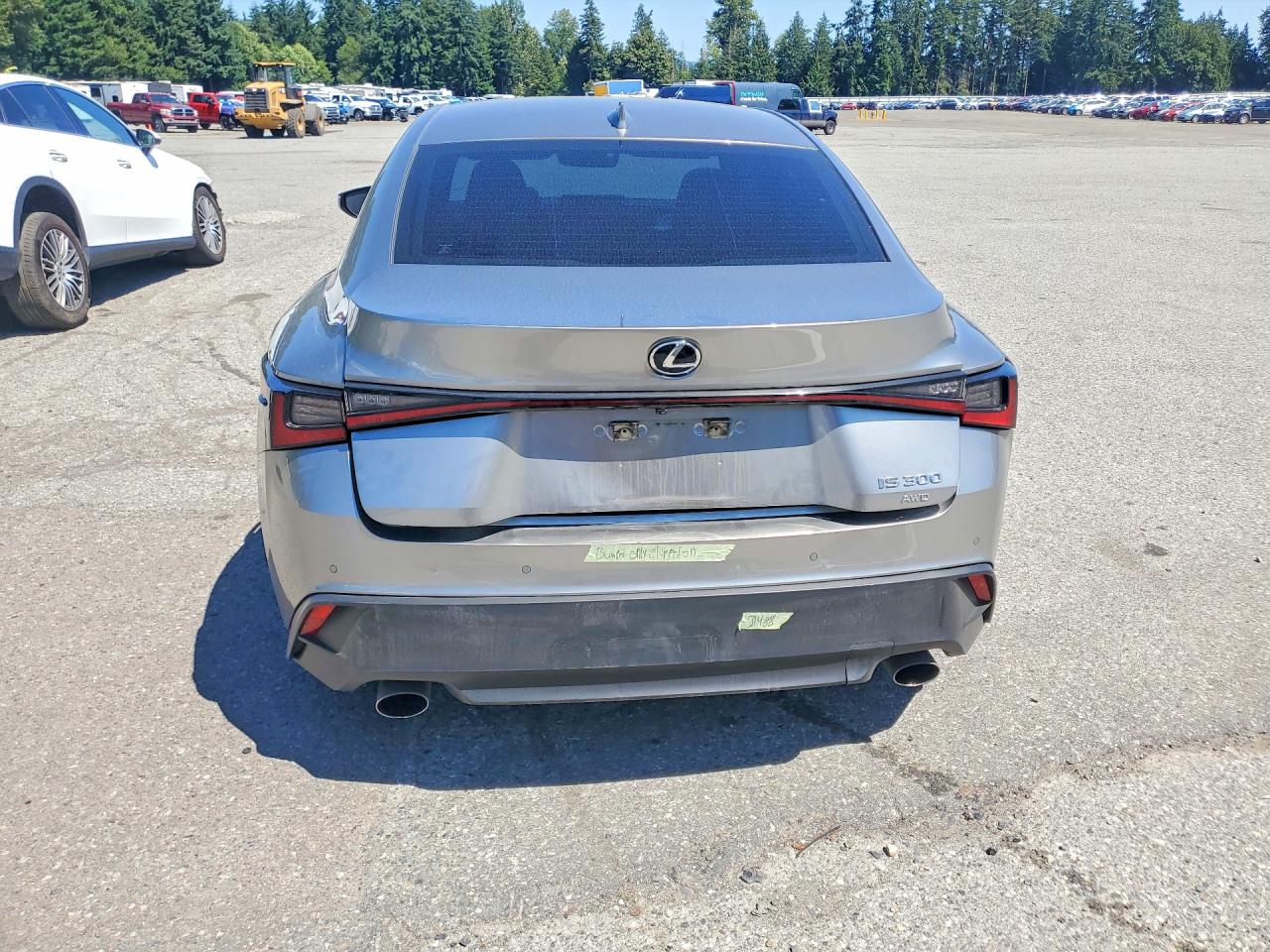 2022 LEXUS IS