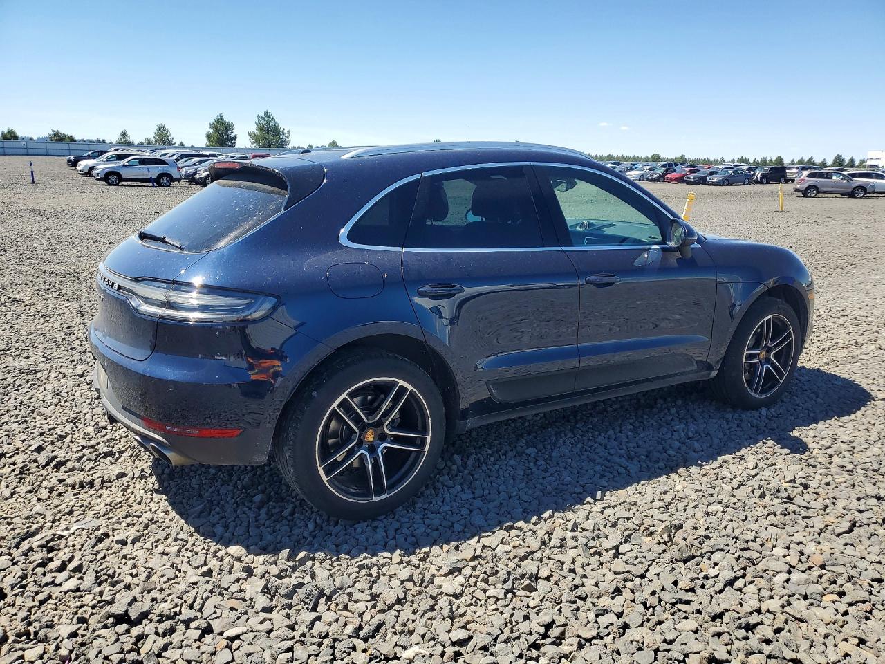 2020 PORSCHE MACAN