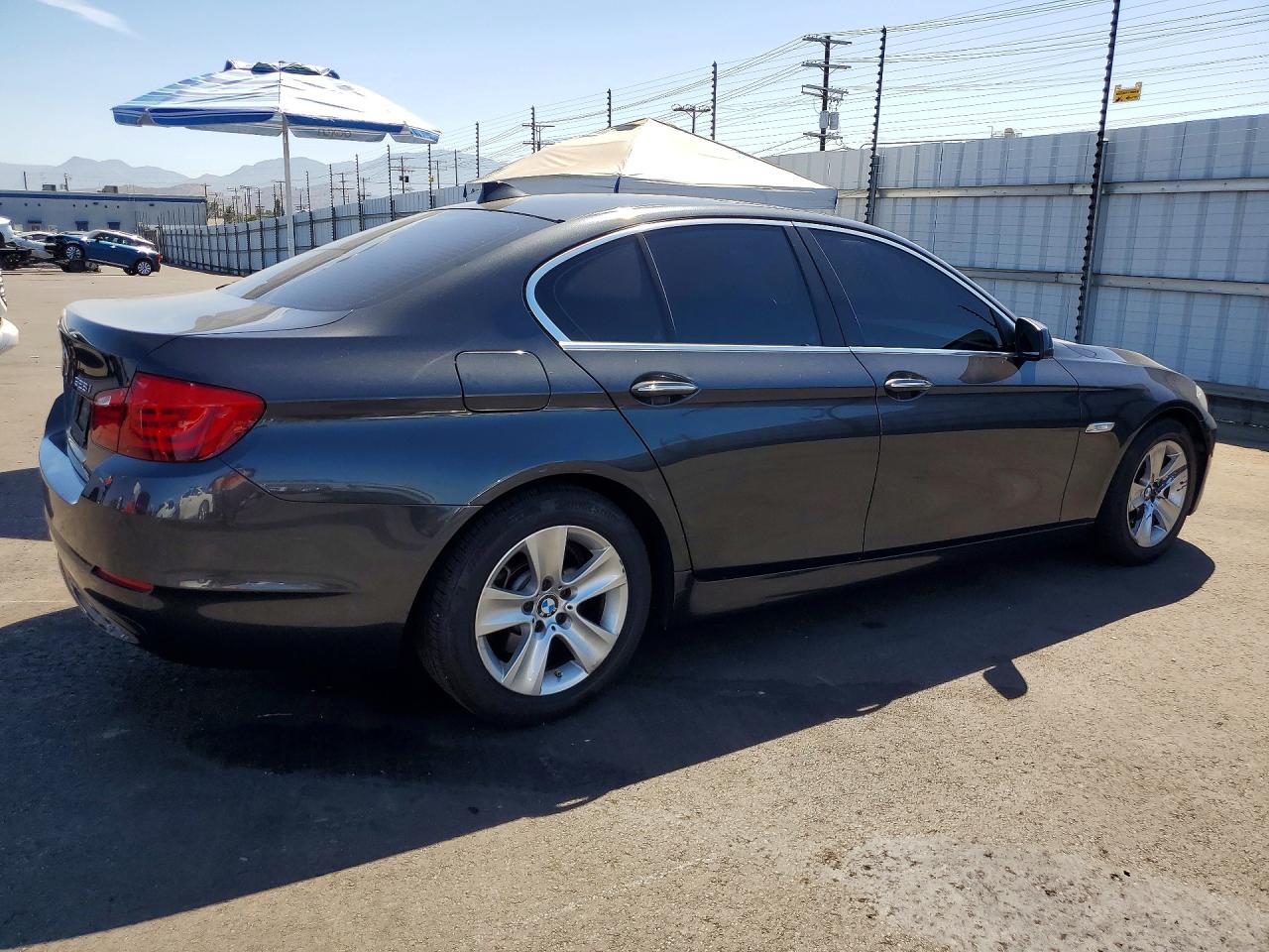 2011 BMW 5-Series 528