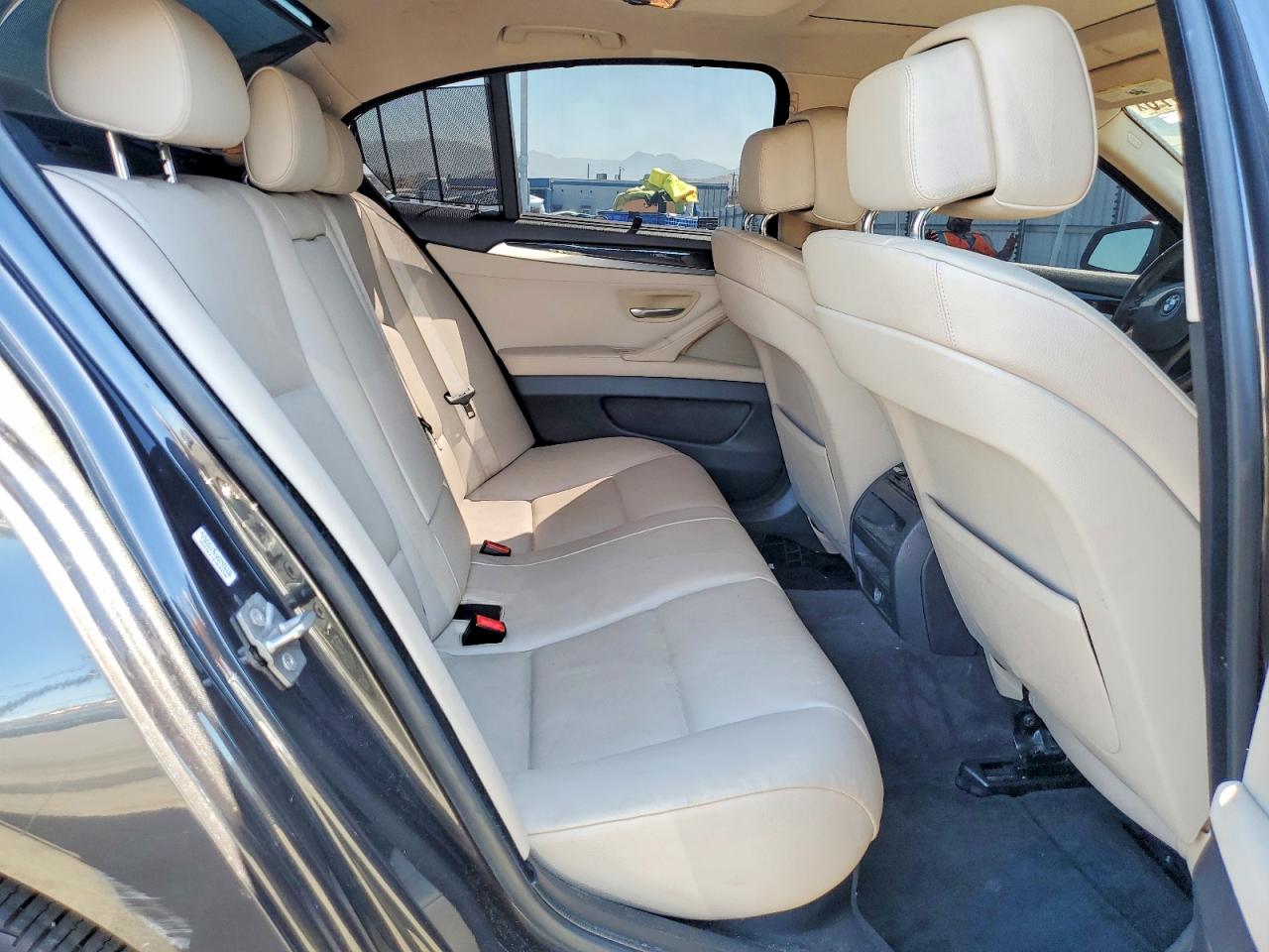 2011 BMW 5-Series 528