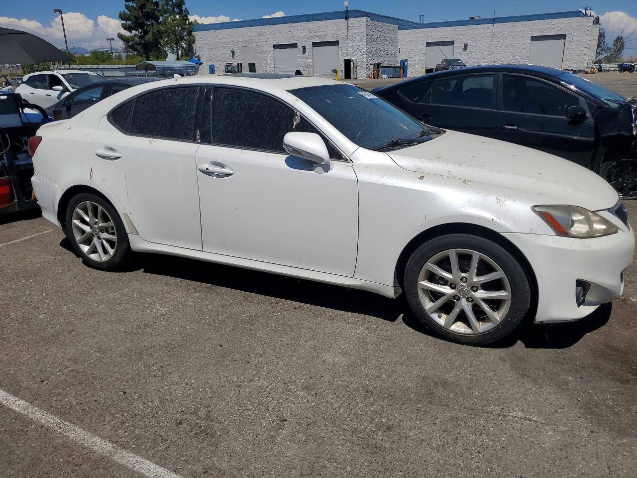 2011 LEXUS IS