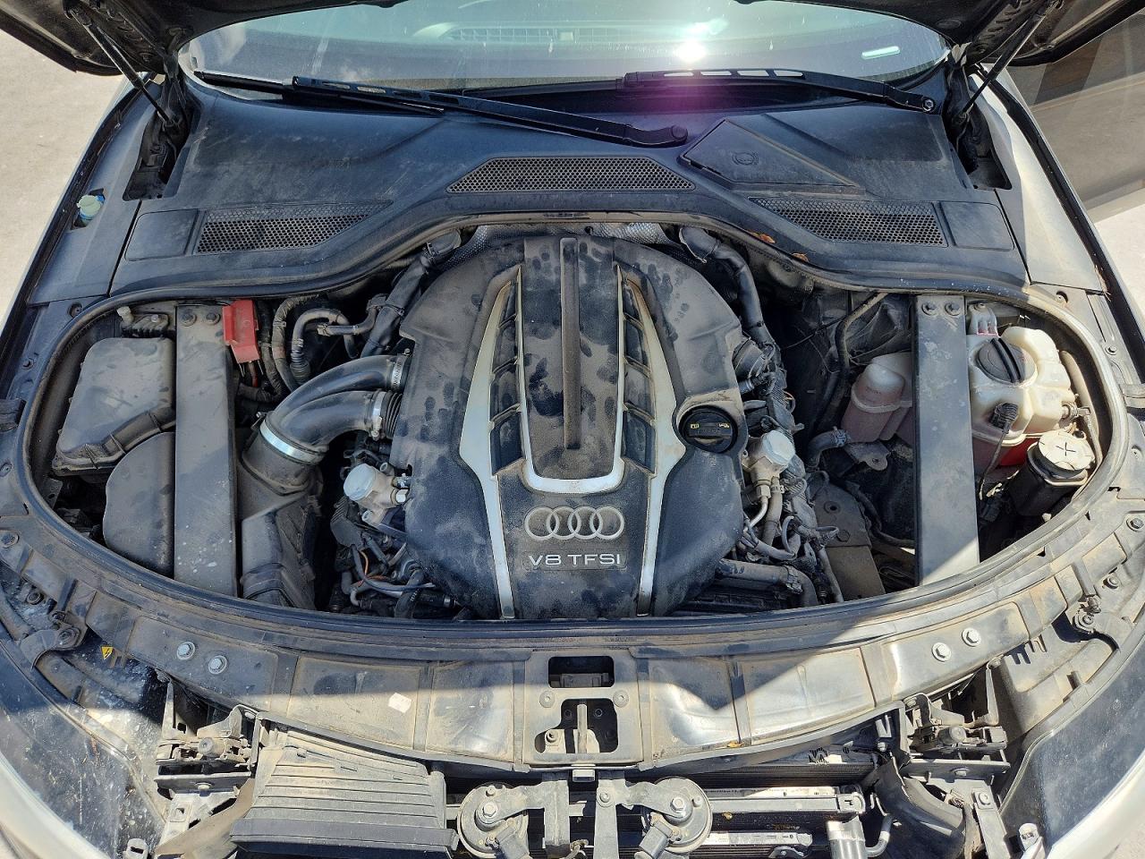 2014 AUDI A8