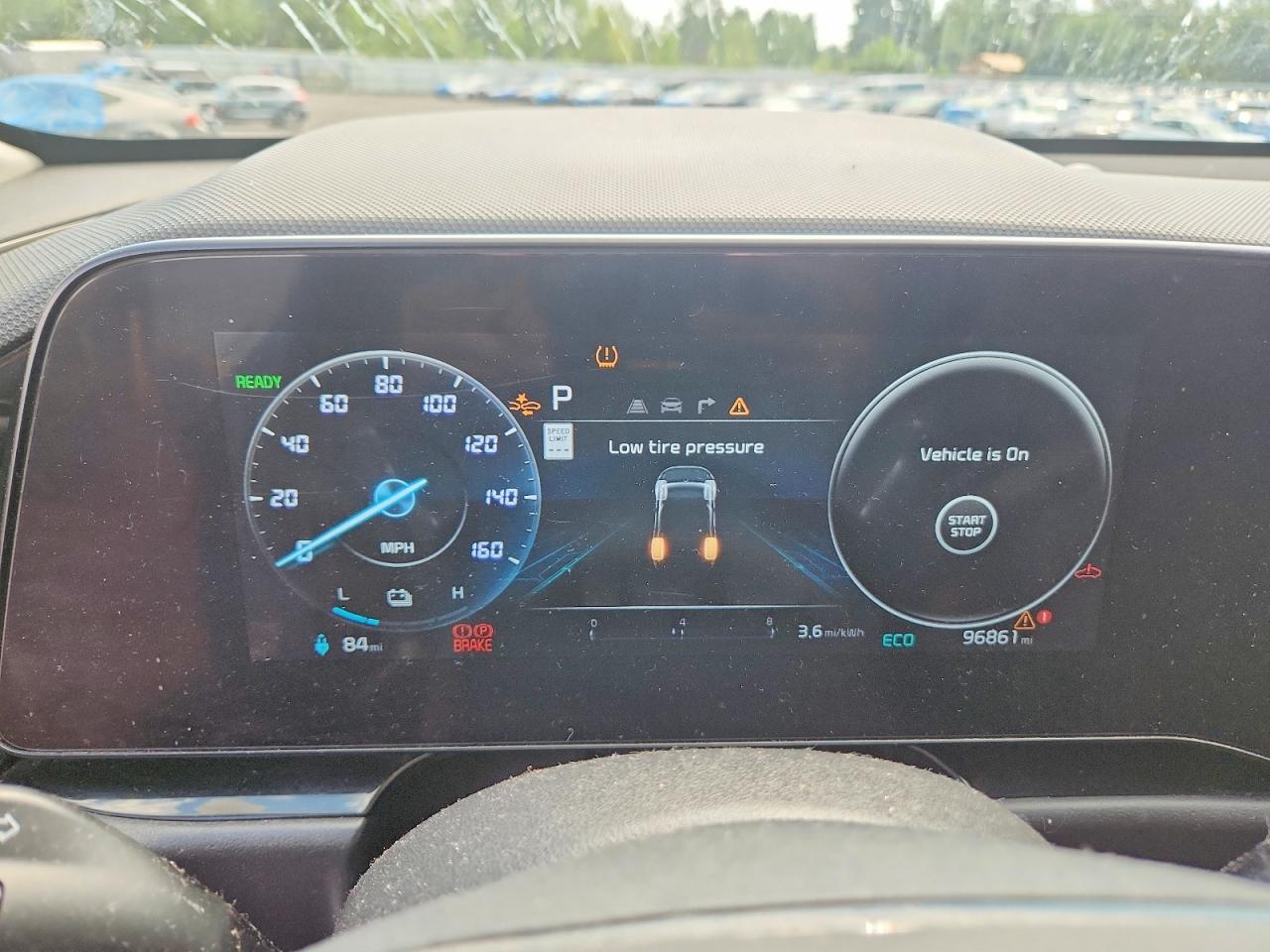 2023 KIA NIRO