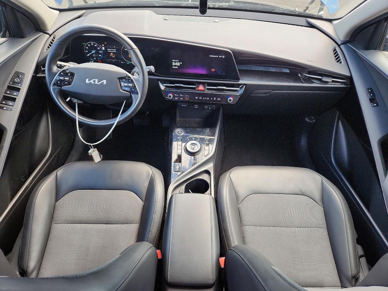 2023 KIA NIRO