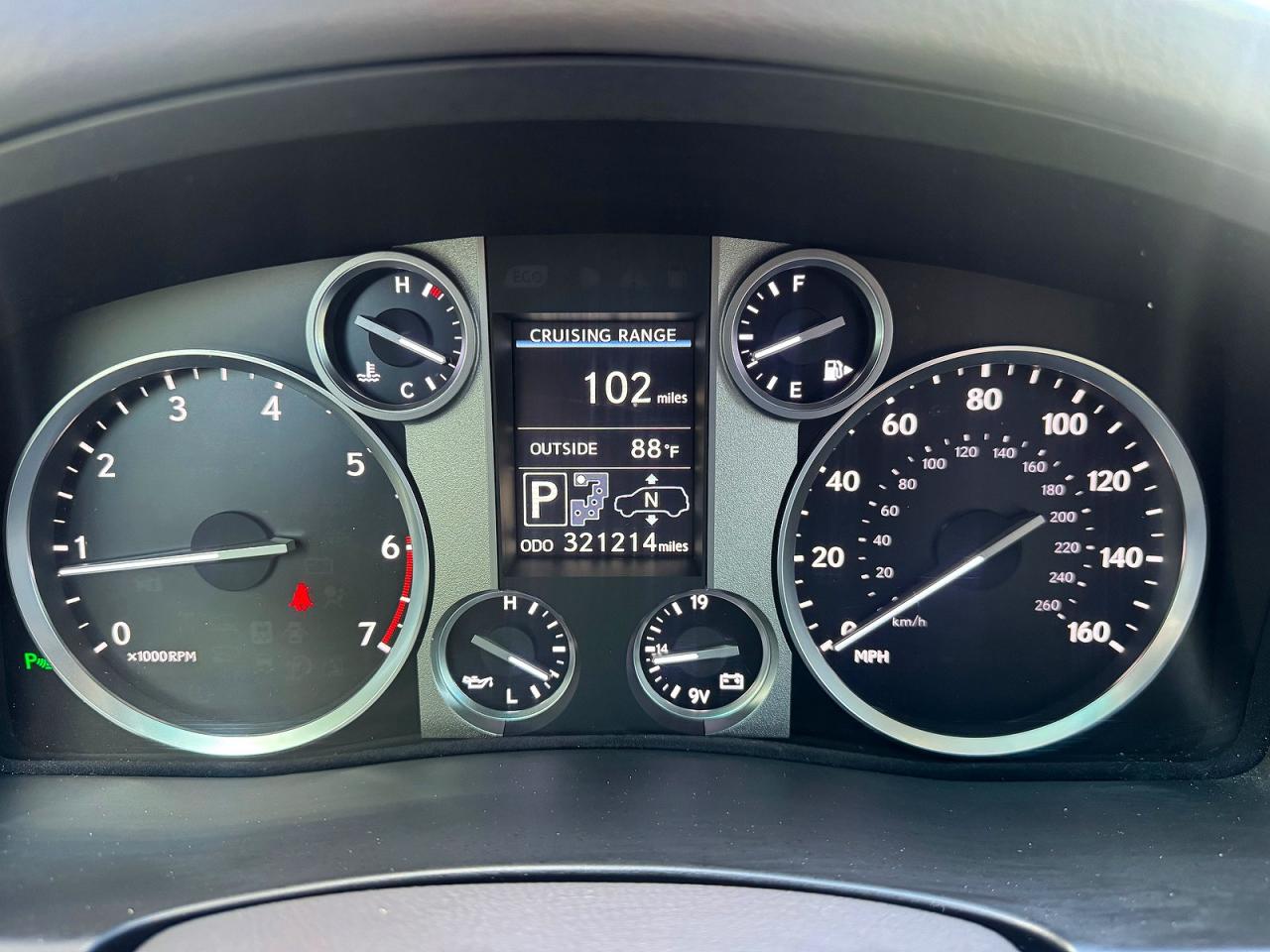 2015 LEXUS LX