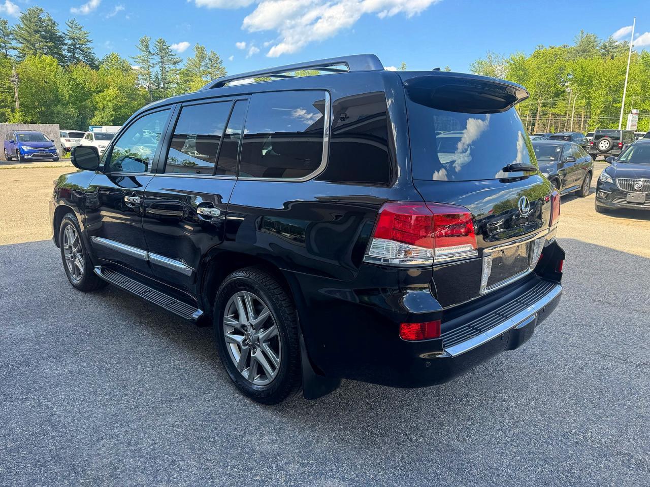 2015 LEXUS LX
