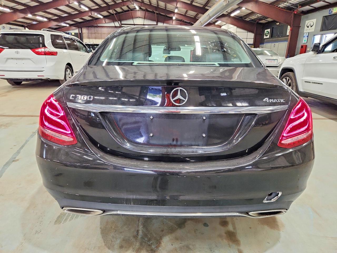 2018 MERCEDES-BENZ C — ?