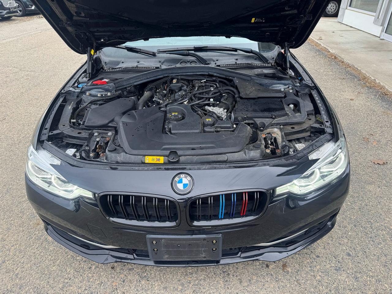 2018 BMW 330E — ?