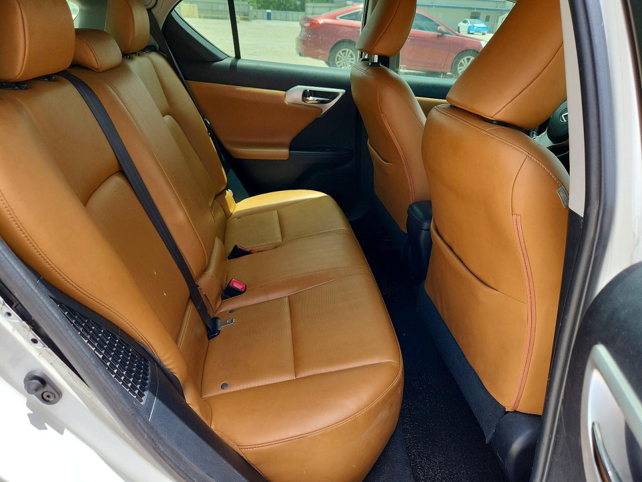 2013 LEXUS ZWA10L CT